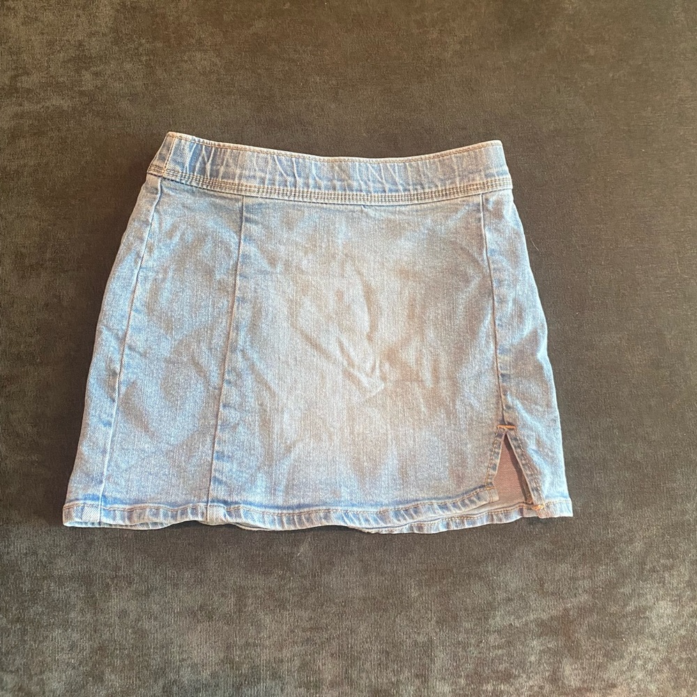 Girls Abercrombie 5/6 light denim skirt
